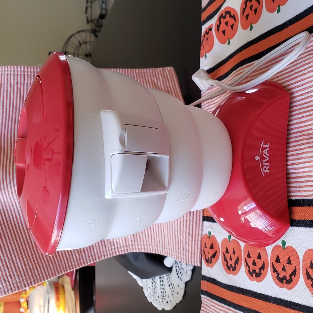 Rival snow cone maker (shaved ice.)
